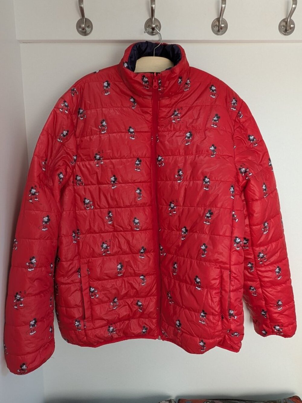 Disney Mickey Mouse Puffy Jacket Size Small